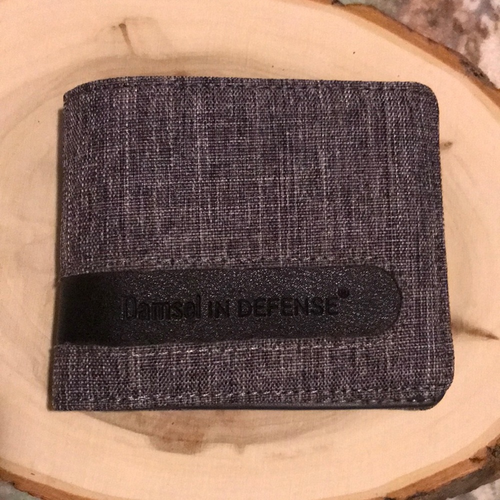 Billy Fold Linen RFID wallet